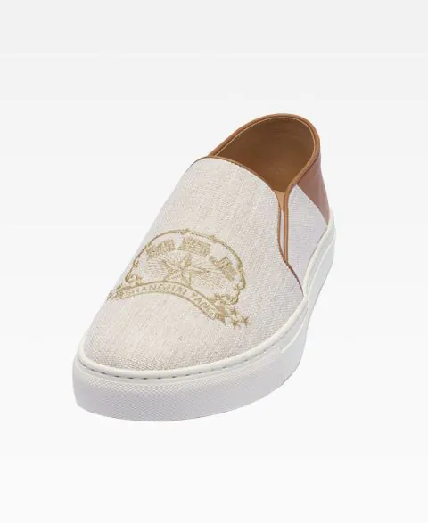 Catch Me If You Can Unisex Embroidered Linen Slip-Ons